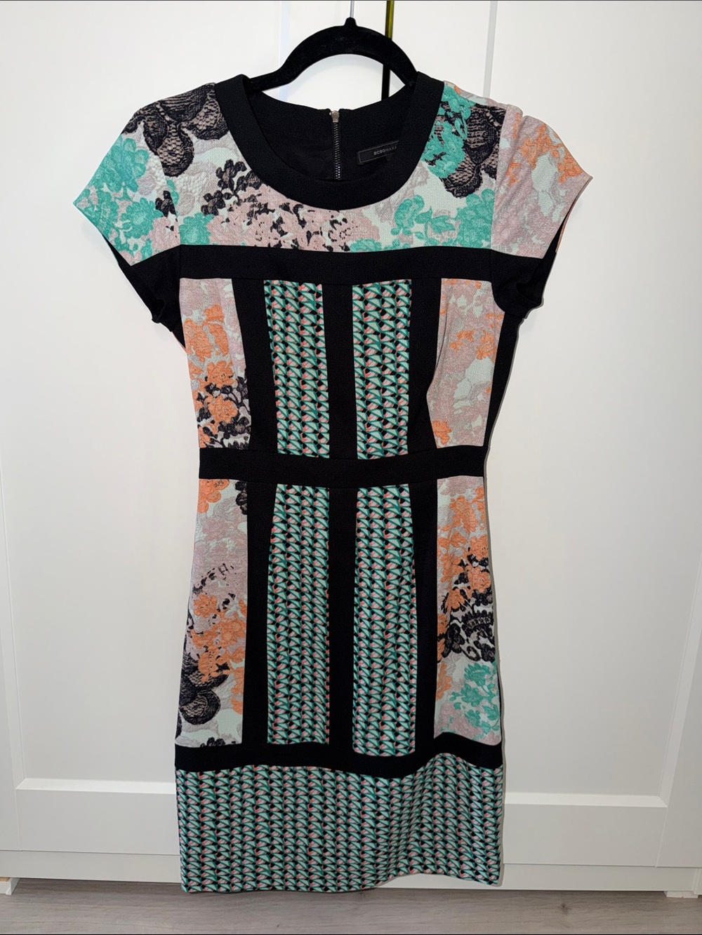 BCBGMaxAzria Mint, Peach & Black Sheath Panel Floral Pattern Dress